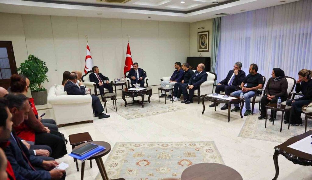 cevdet-yilmaz-filo-jet-faciasinda-kaybolanlarin-aileleriyle-lefkosada-gorustu-JXPMlnKX